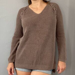 a.n.a Women's V-Neck Brown Sweater